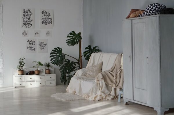 Poster An Die Wand Kleben Poster an die Wand kleben - GAEKKO Bildaufhänger